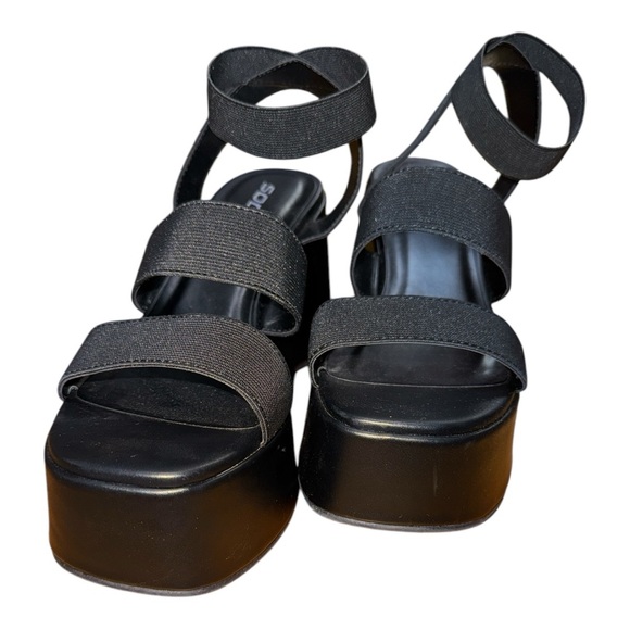 Soda Black Chunky Platform Shoes with Modern Straps - Picture 2 of 4